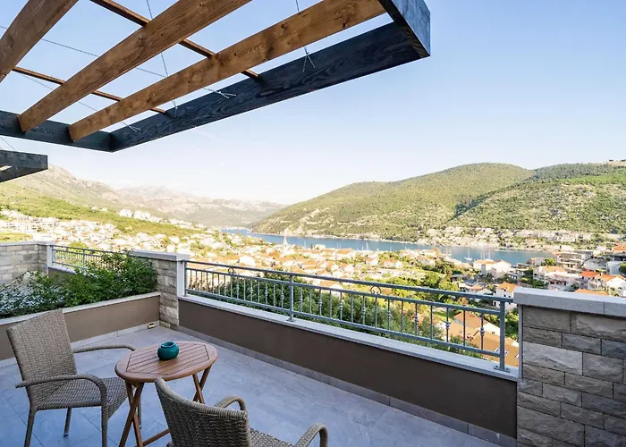 Arcadia - With Terrace And Sea View *