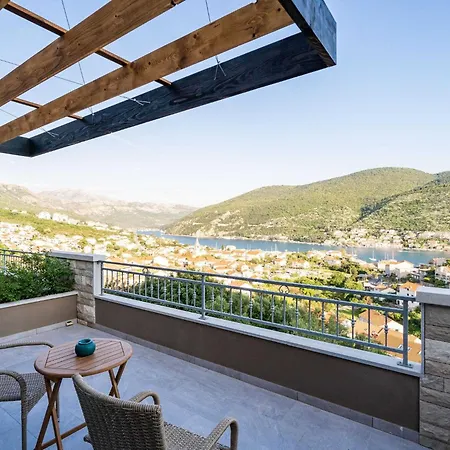 Arcadia - With Terrace And Sea View *