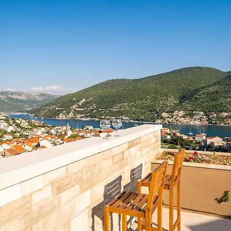 Arcadia - With Terrace And Sea View 아파트
